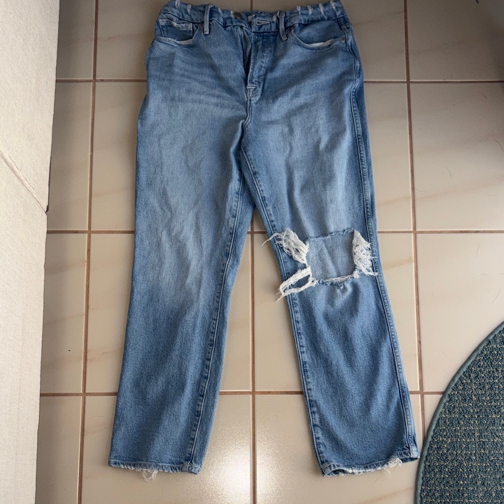 Good American Jeans in the Indigo124 wash